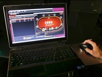 Почему вы должны сейчас же начать играть в онлайн покер